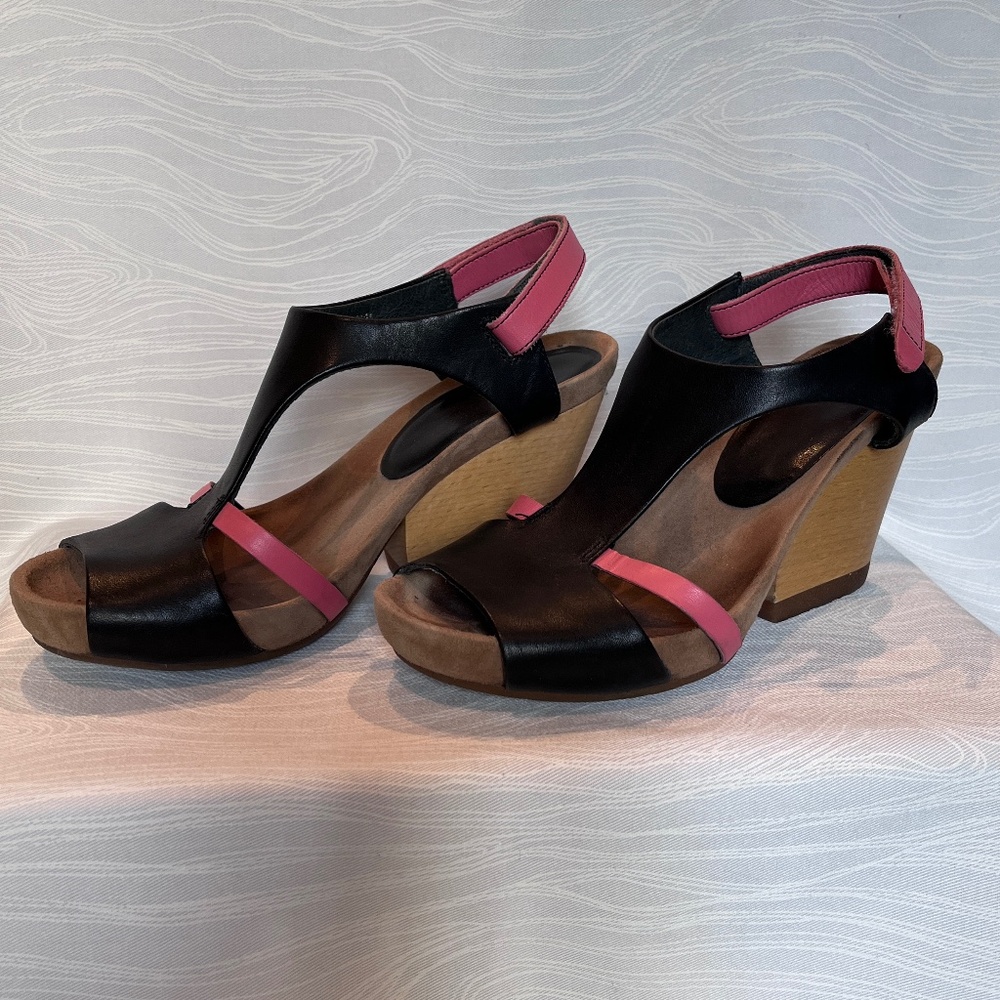 Camper black & pink wedge sandal, EU 7